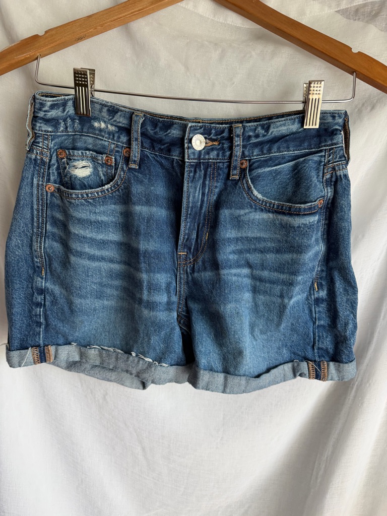 American Eagle Tom Girl Distressed Denim Short Dark Wash Hippie Beach Size 0
